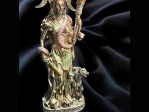 Hecate  40 cm