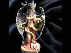 Lilith 20 cm